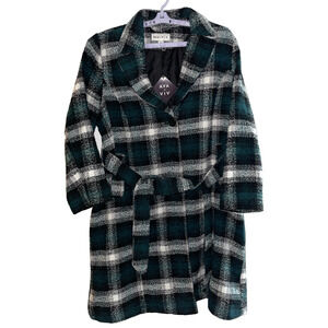 Ava & Viv Women's 1X Green Black & White Plaid Knee Length Overcoat